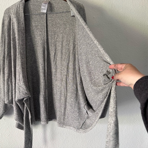 Chico's Cozy Heather Gray Dolman Tie Front Cardigan Chic Relaxed Size 3 (XL) - Picture 5 of 11